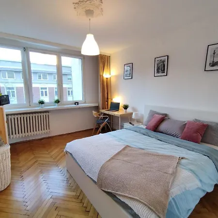 Super Central Flat With Balcony And View Of The Palace -50m From Marriott * Warsaw