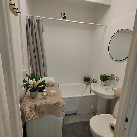 Super Central Flat With Balcony And View Of The Palace -50m From Marriott Apartment *