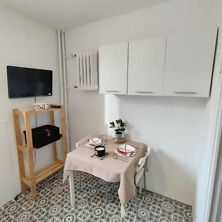 Super Central Flat With Balcony And View Of The Palace -50m From Marriott * Warsaw